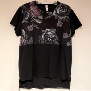 Lululemon Snapshot Tee in Beaded Envy Size 8